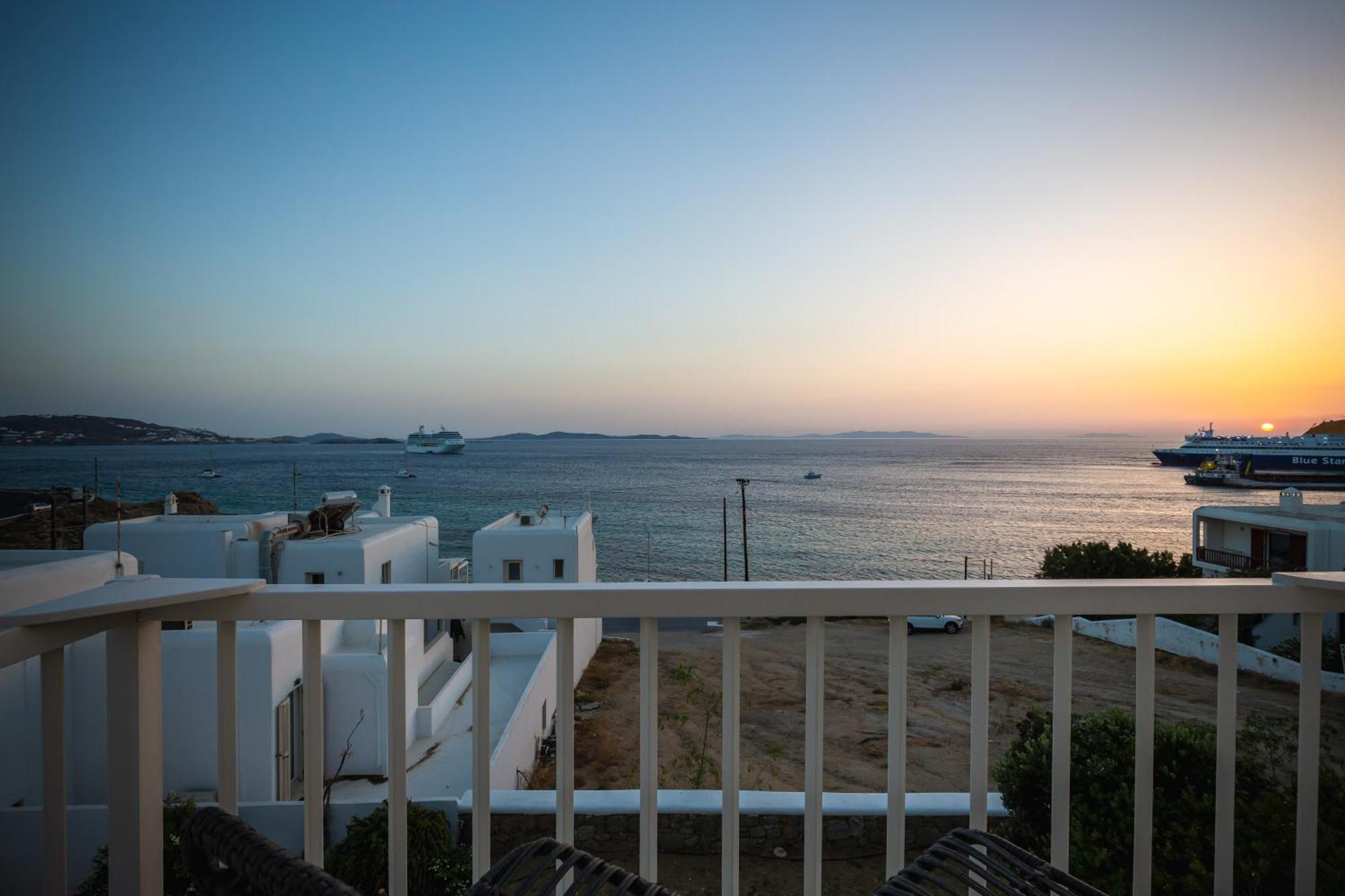 Namaste Boutique Apartments Mykonos เตลอส ภายนอก รูปภาพ