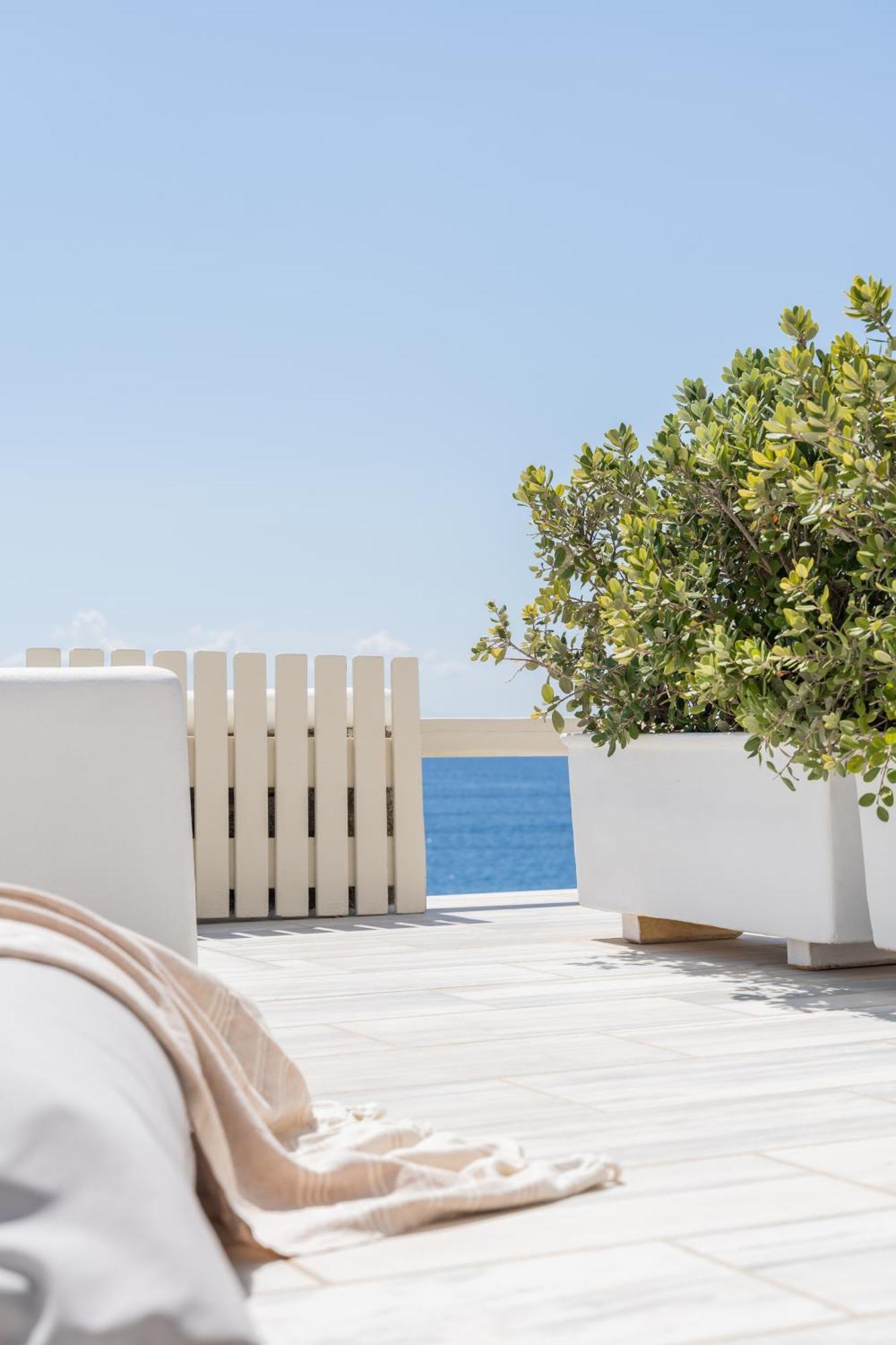 Namaste Boutique Apartments Mykonos เตลอส ภายนอก รูปภาพ